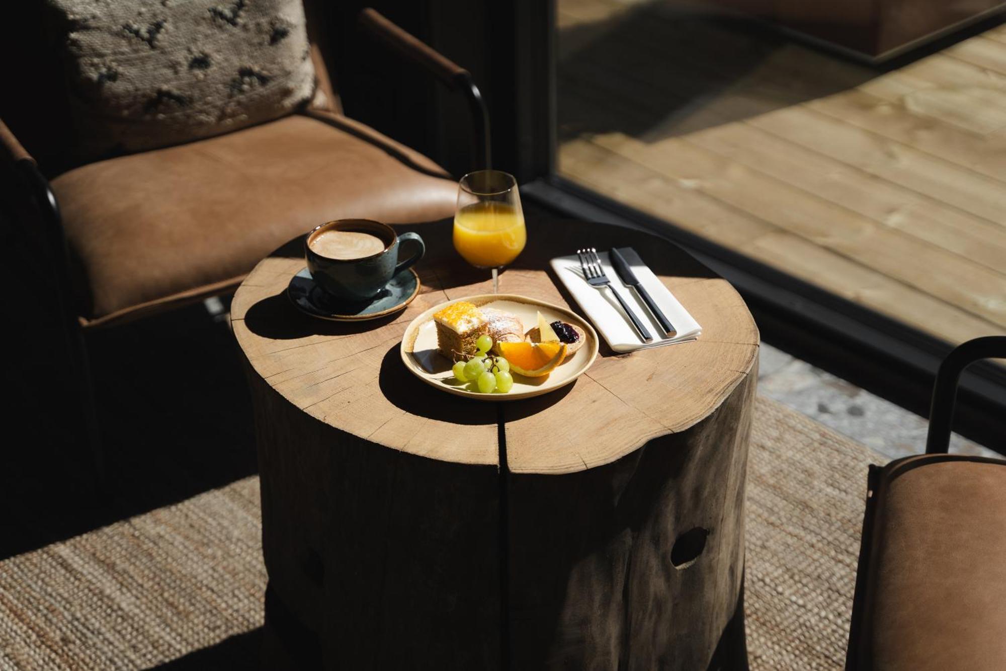 Henningsvaer Bryggehotell - By Classic Norway Hotels Exterior photo
