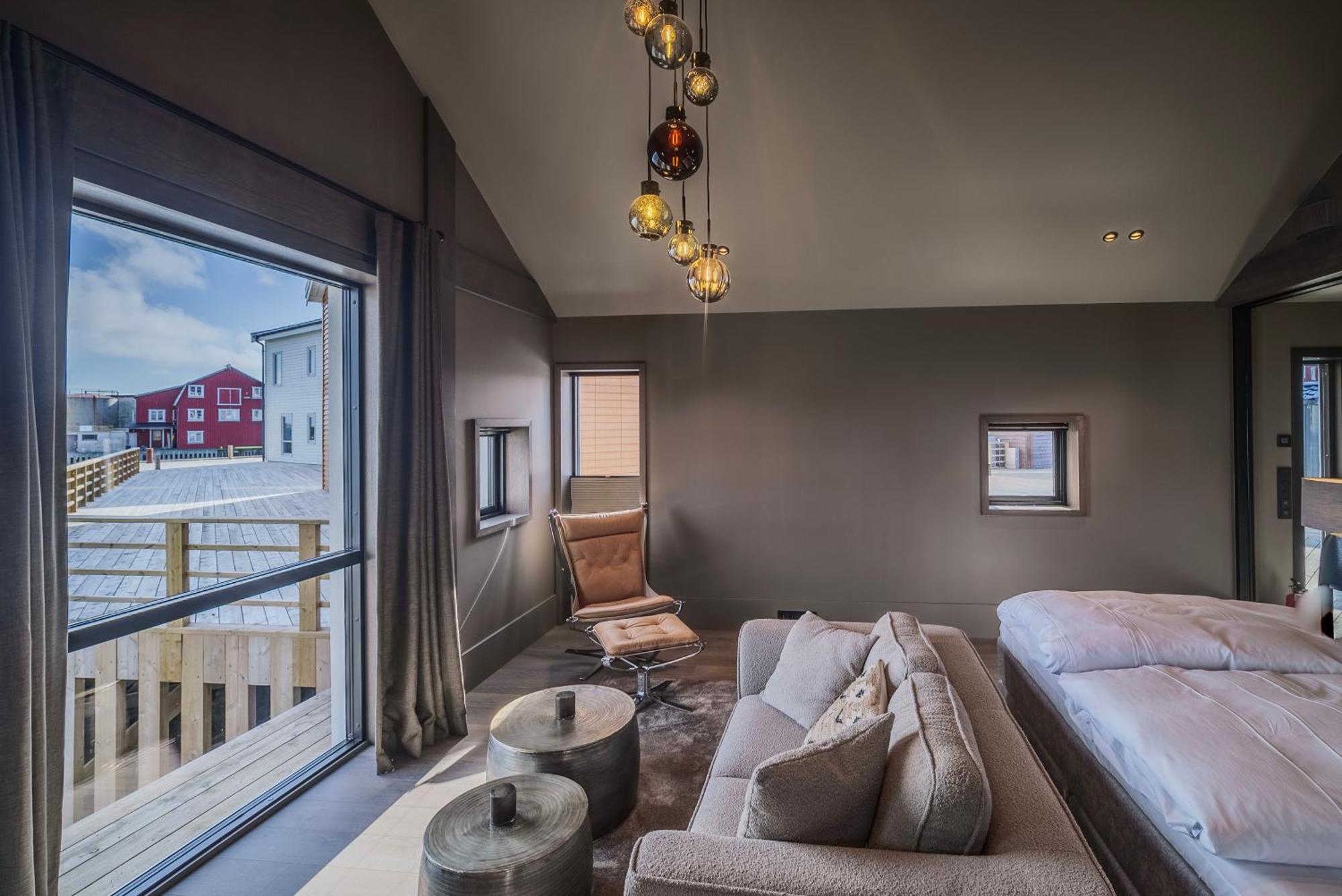 Henningsvaer Bryggehotell - By Classic Norway Hotels Exterior photo